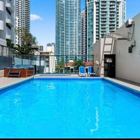 Fabulous Sea Views In The Heart Of Surfers Apartment Gold Coast Luaran gambar