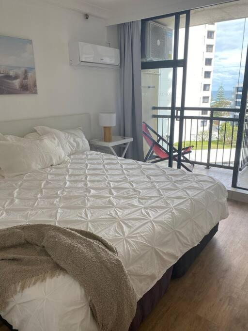 Fabulous Sea Views In The Heart Of Surfers Apartment Gold Coast Luaran gambar
