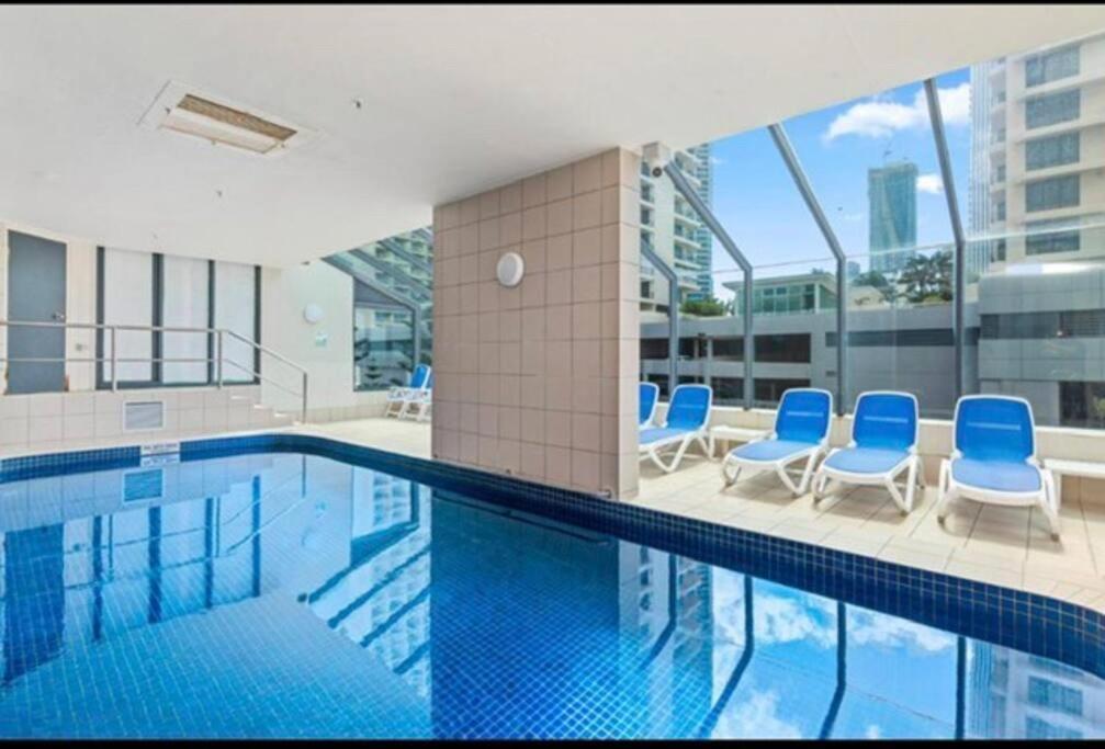 Fabulous Sea Views In The Heart Of Surfers Apartment Gold Coast Luaran gambar